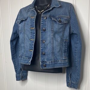 Old Navy Medium Wash Jean Jacket size XL 14  -
Casual denim
